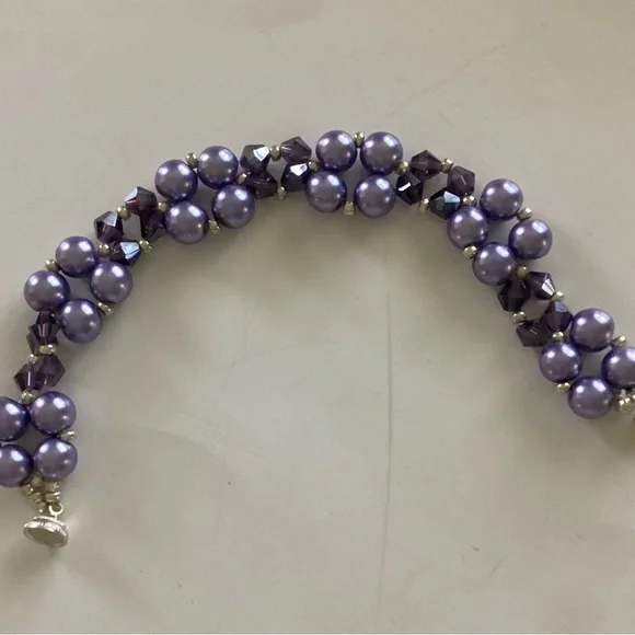 Elegant Purple Beaded Bracelet - Picture 1 of 1